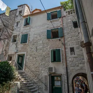 Jr Luxury Guesthouse2 4*, Split Croacia